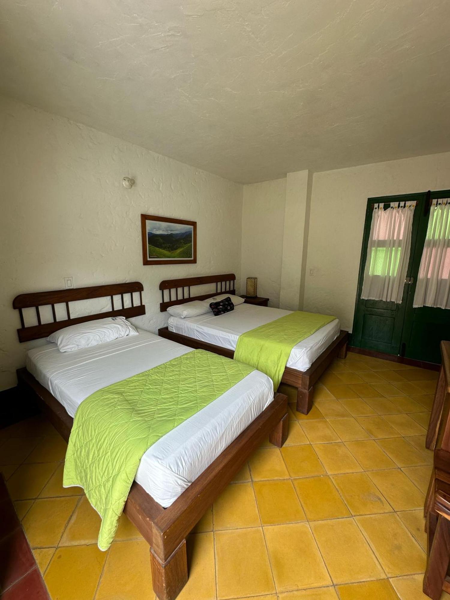 Hotel Vegas Del Rio Tamesis ภายนอก รูปภาพ