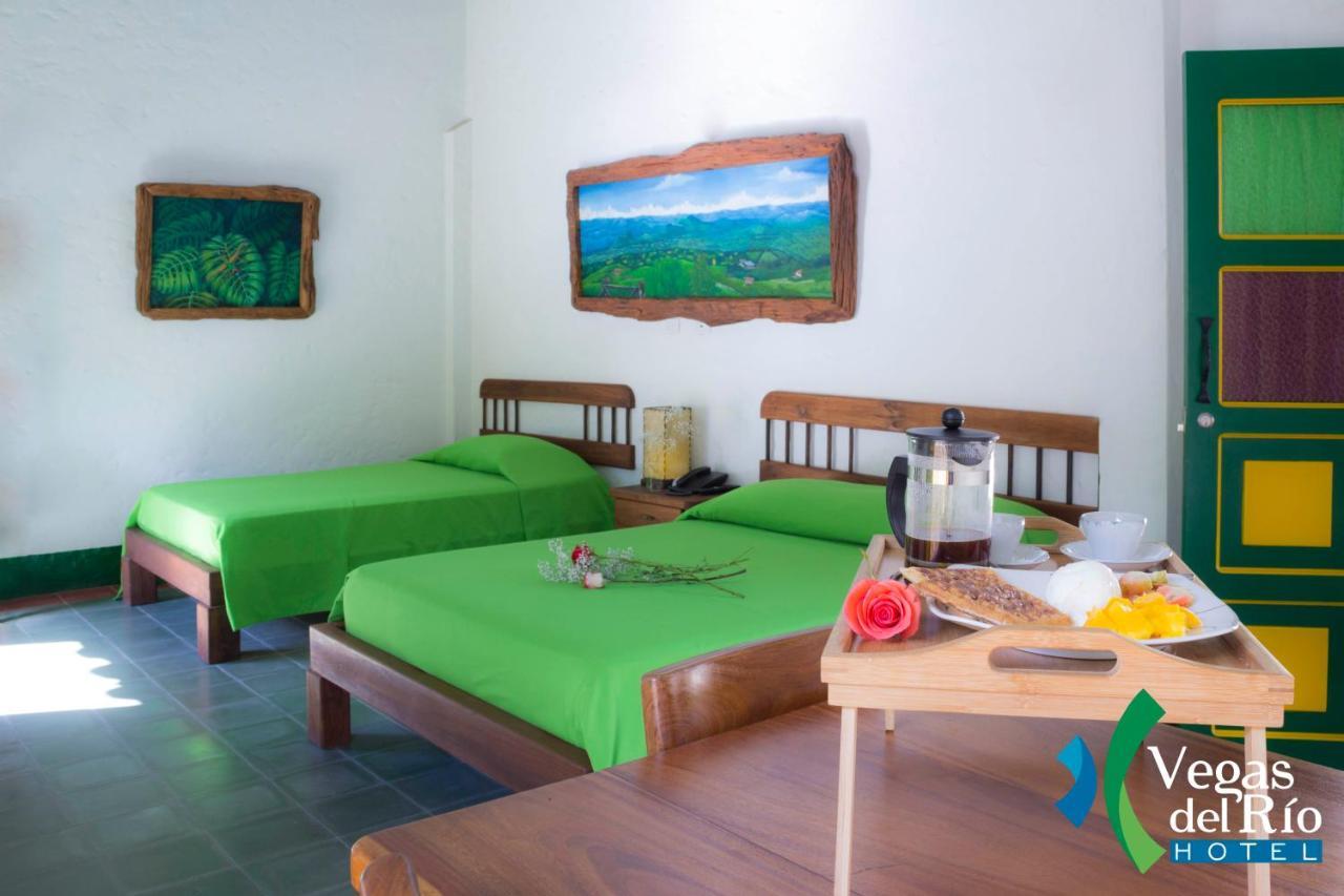 Hotel Vegas Del Rio Tamesis ภายนอก รูปภาพ